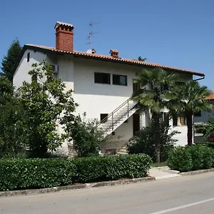 Pineta House Vidos Пореч